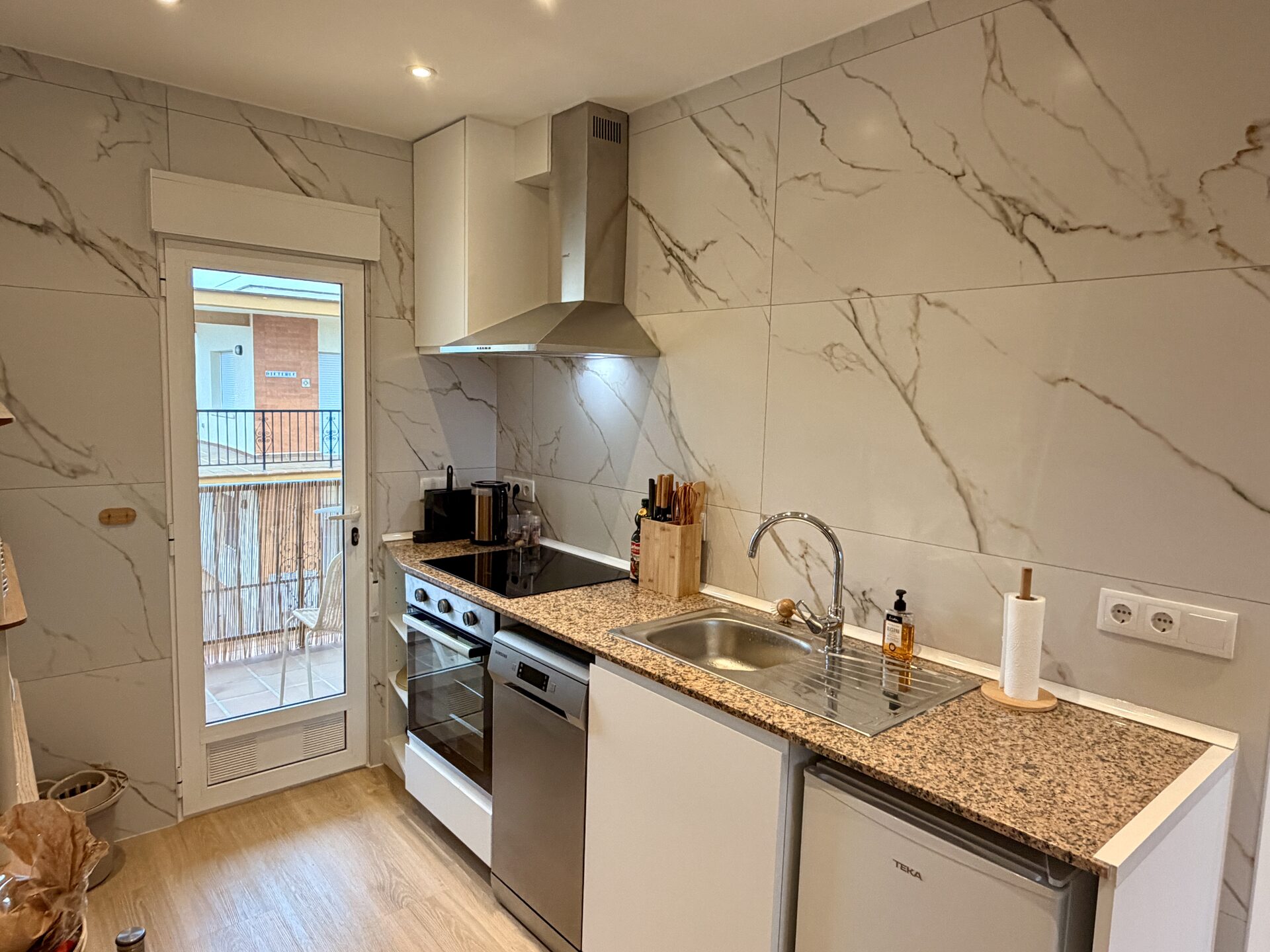 Voll ausgestattete Küche — Apartment Denia La Goleta